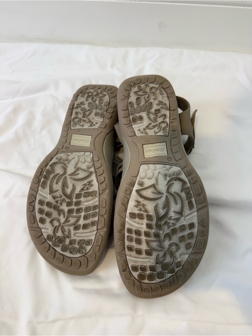 Skechers Women’s Size 10 Taupe Strappy Comfort Walking Sandals - Picture 5 of 8